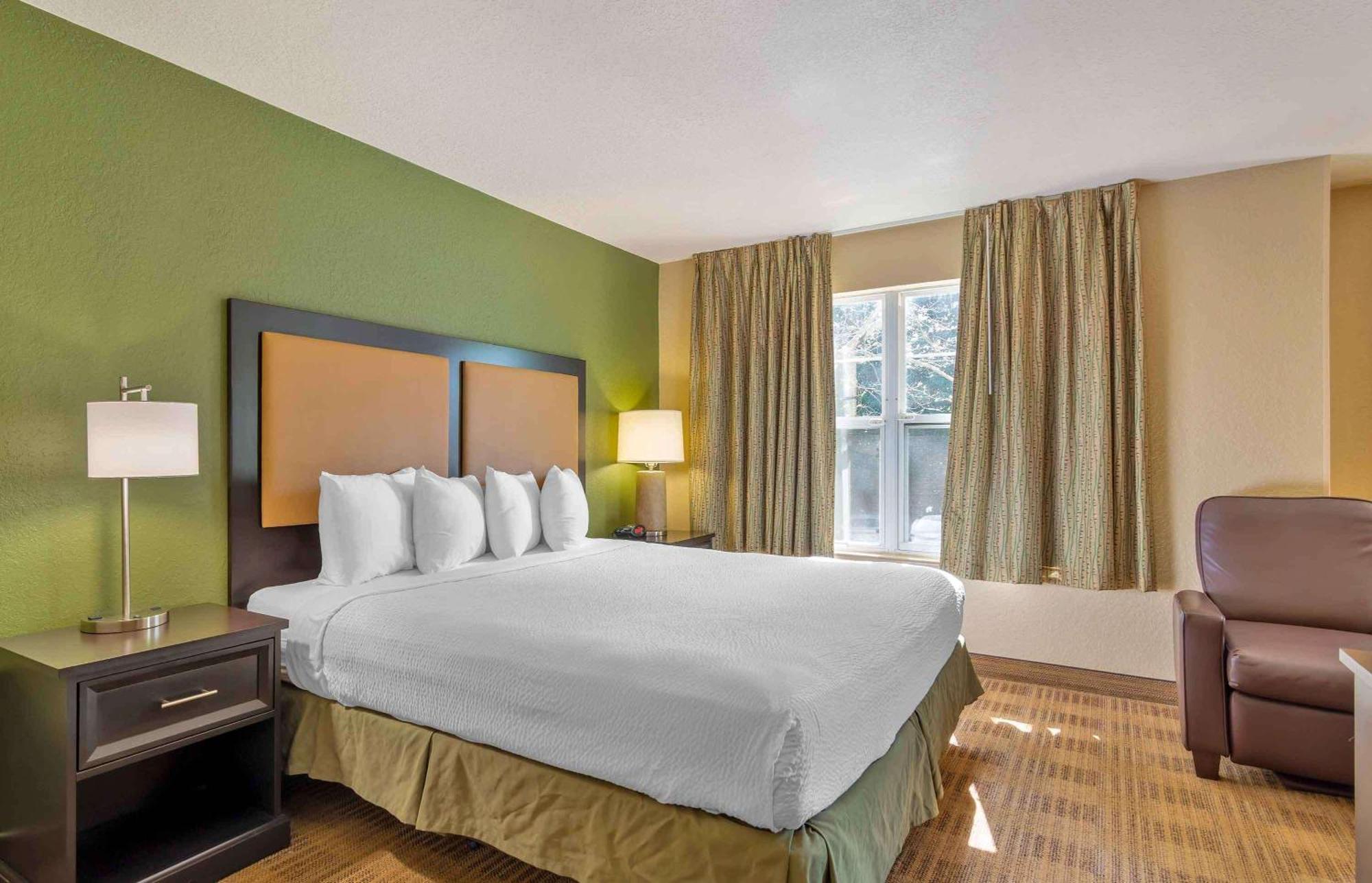 Extended Stay America Select Suites - Orlando - Maitland - Summit Tower Blvd Altamonte Springs Exterior photo